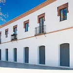 Live Like A Local In This Contemporary Duplex