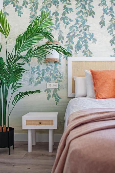 Live Like A Local In Contemporary Duplex Appartement