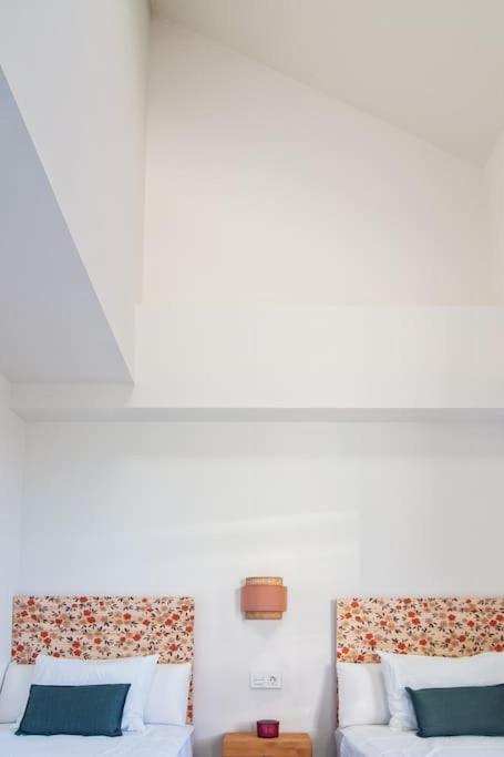 Live Like A Local In Contemporary Duplex Appartement