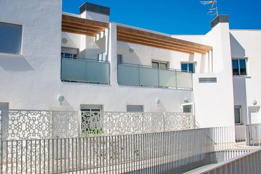 Live Like A Local In Contemporary Duplex Appartement *